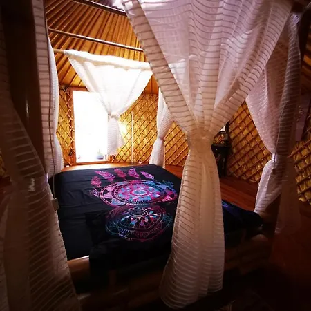 Luxury tent Kikiki Yurta Guisguey